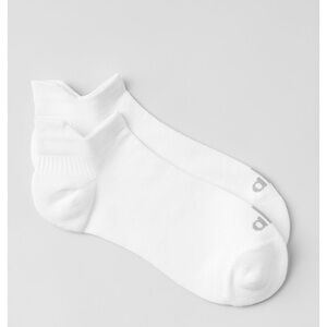ALO Yoga Unisex Performance Tab Socks - Classic White
